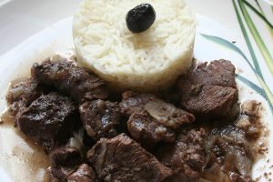 Gardiane de taureau traditional dish