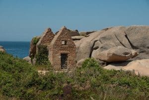 Perros Guirec En Van Amenage Roadtrip Bretagne Van Away