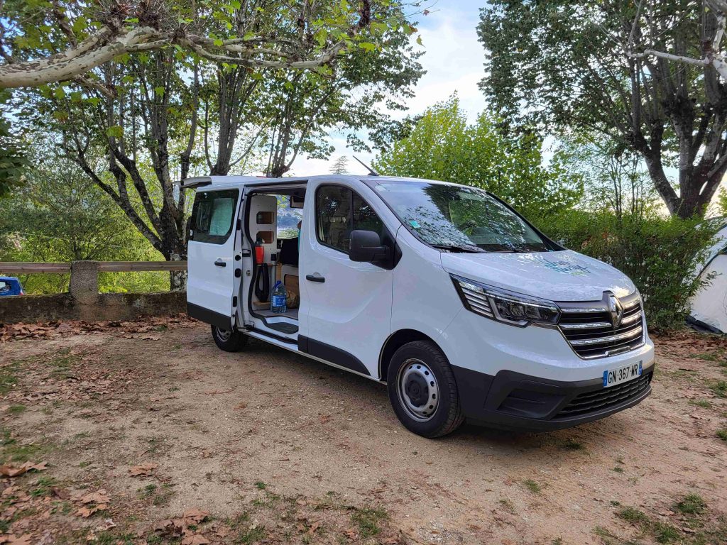 renault malaga camping van amenage