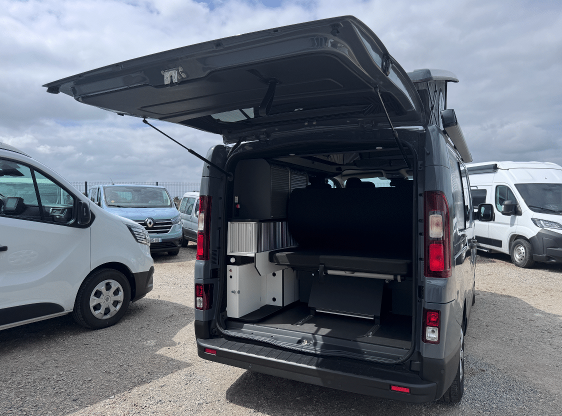 renault trafic iii hanroad trek 5+