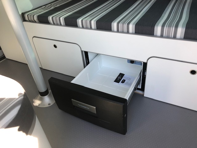 volkswagen transporter t6.1 aménagement van mania (copie)