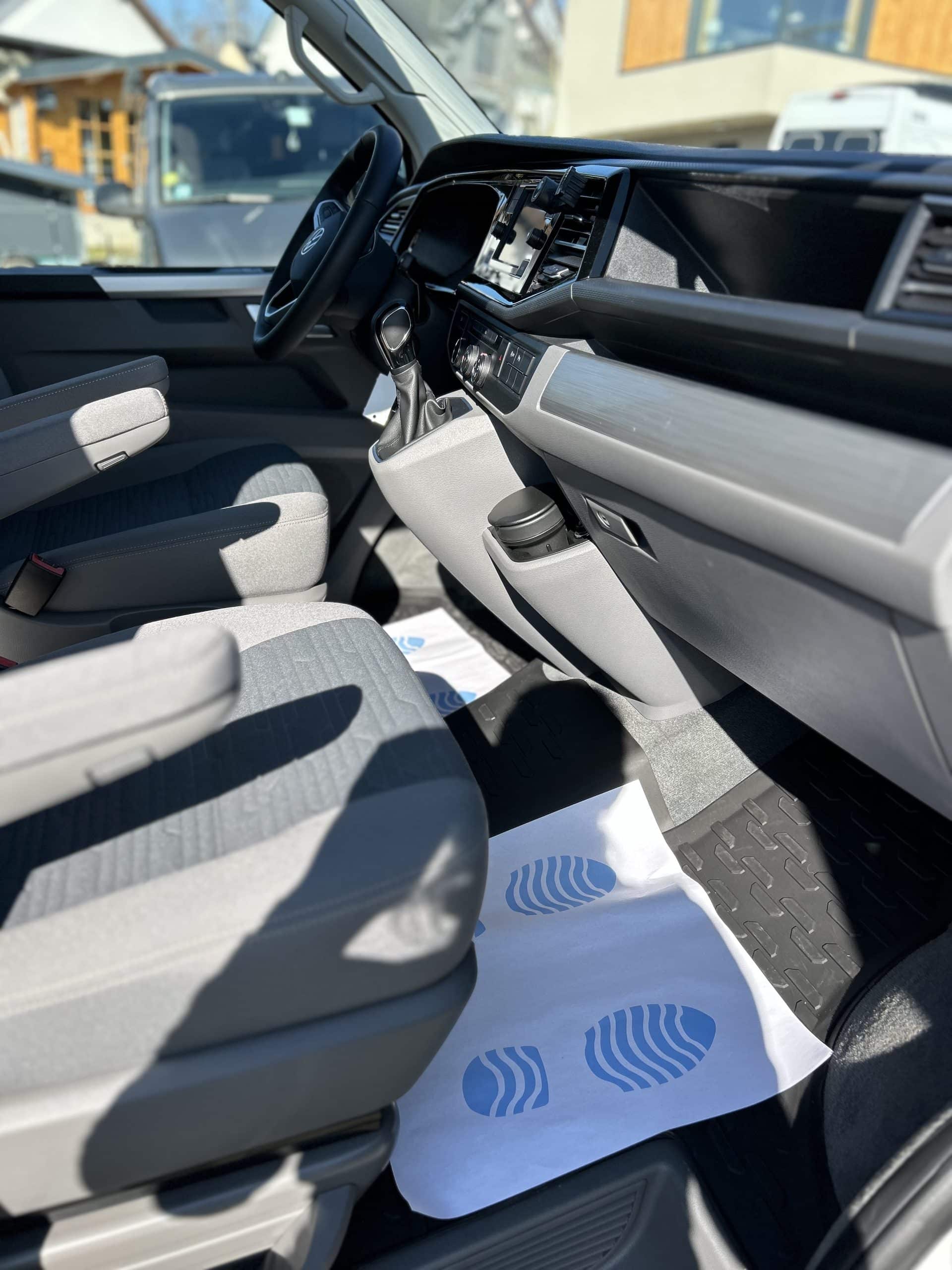 california t6.1 1ère immatriculation novembre 2024 150 cv boîte auto dsg7 eau chaude