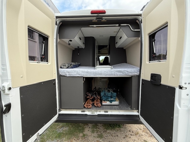 fourgon mc louis menfys s line sur base fiat ducato avec toit relevable 140ch