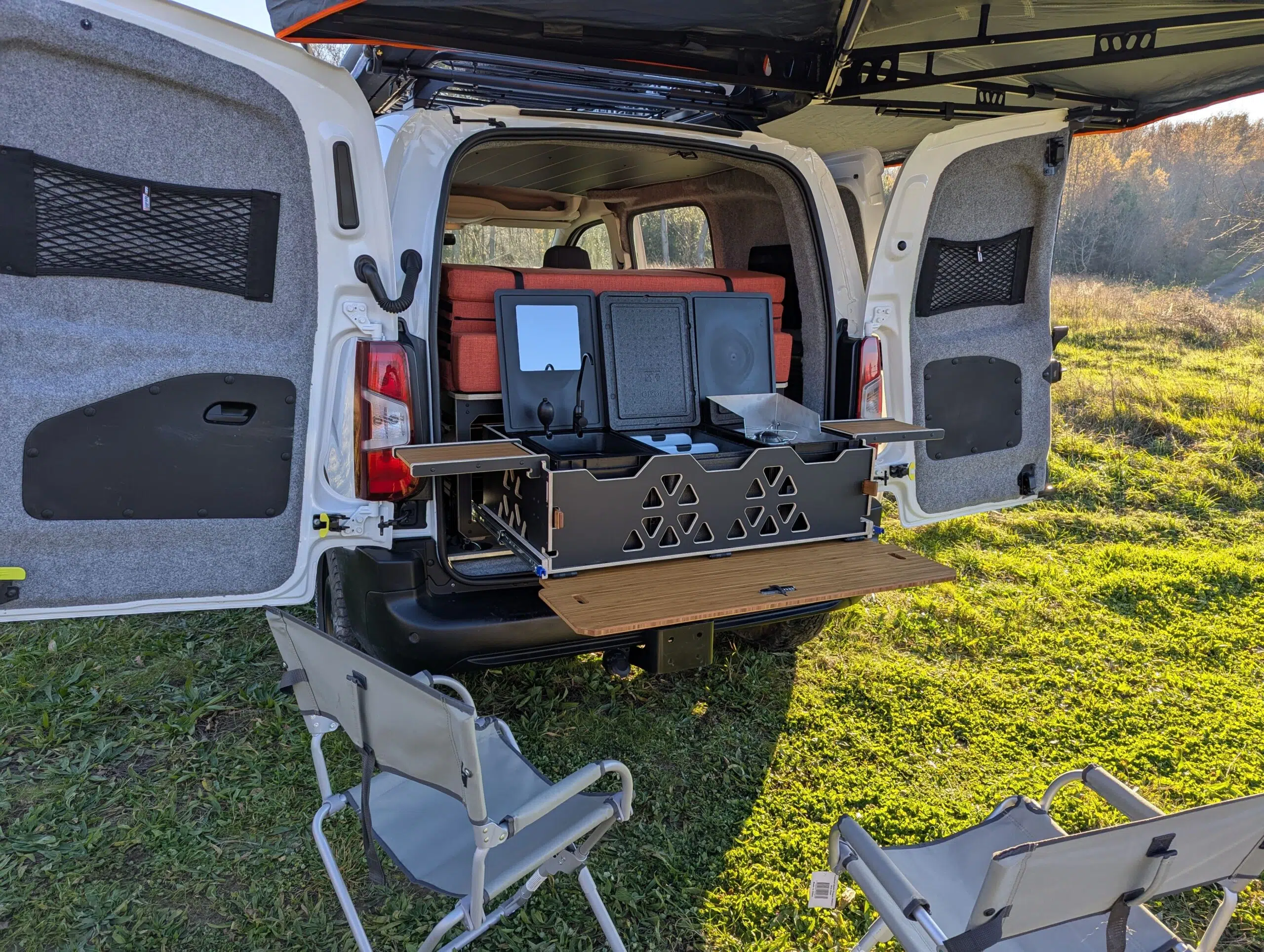 la mini box van