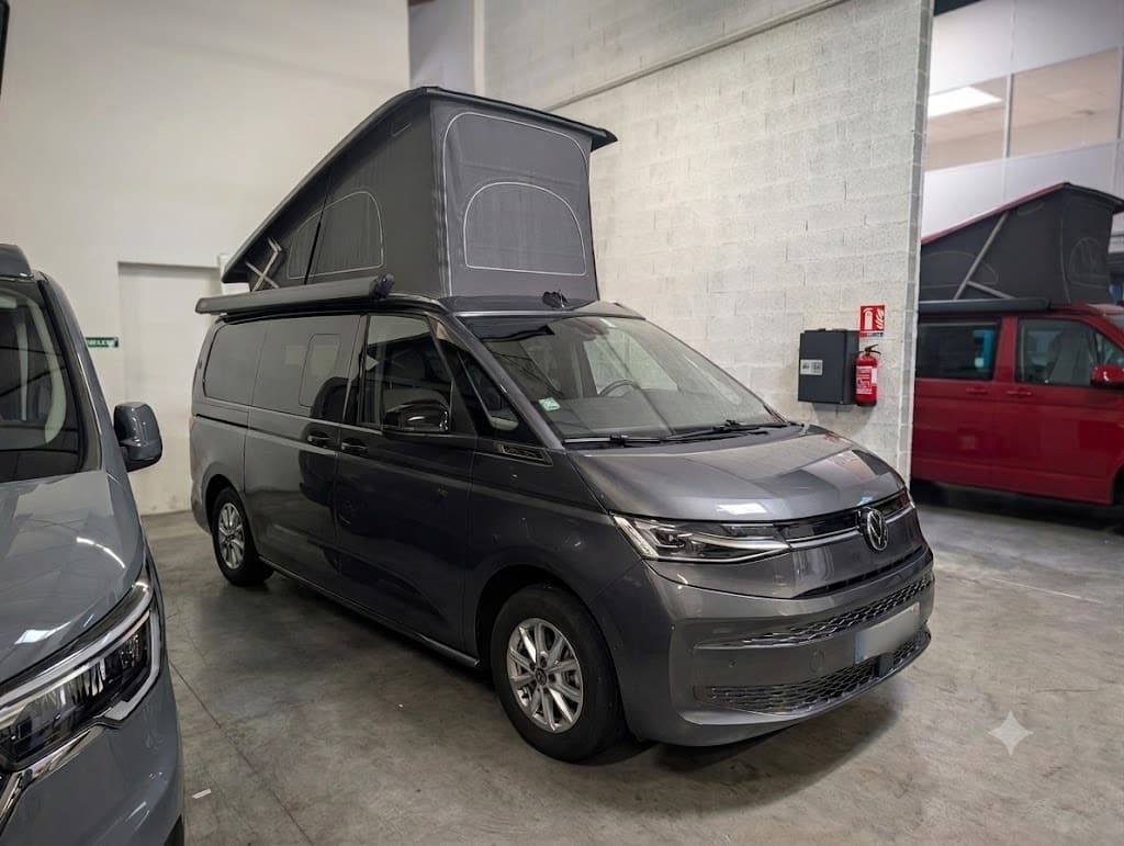 volkswagen california t7 ocean blanc ou gris indium